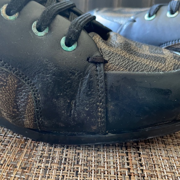 Men Shoes - Picture 8 of 14